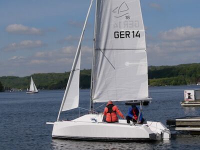 Sailart 18 Gibli legt ab