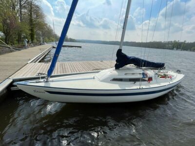 H-Boot Solano am Steg am Baldeneysee